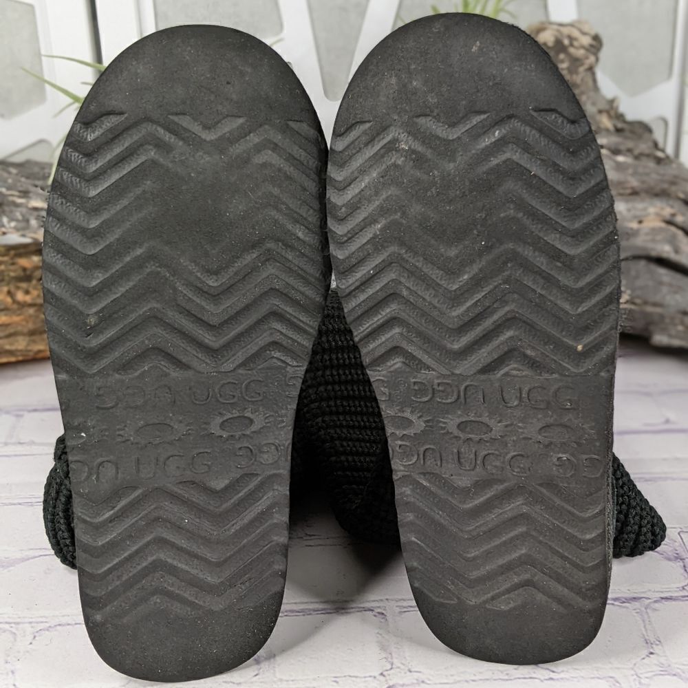 UGG Classic Cardy Boot - Picture 7 of 10